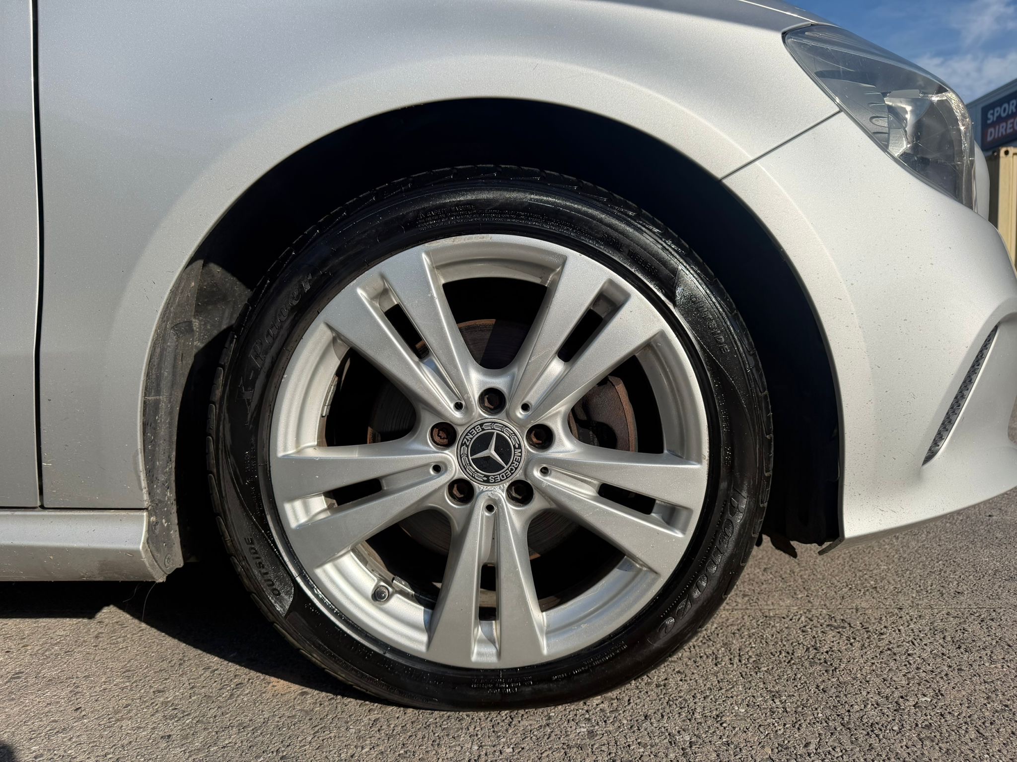 
								Mercedes-Benz A Class 2.1 A200d Sport Hatchback 5dr Diesel 7G-DCT Euro 6 (s/s) (136 ps) full									