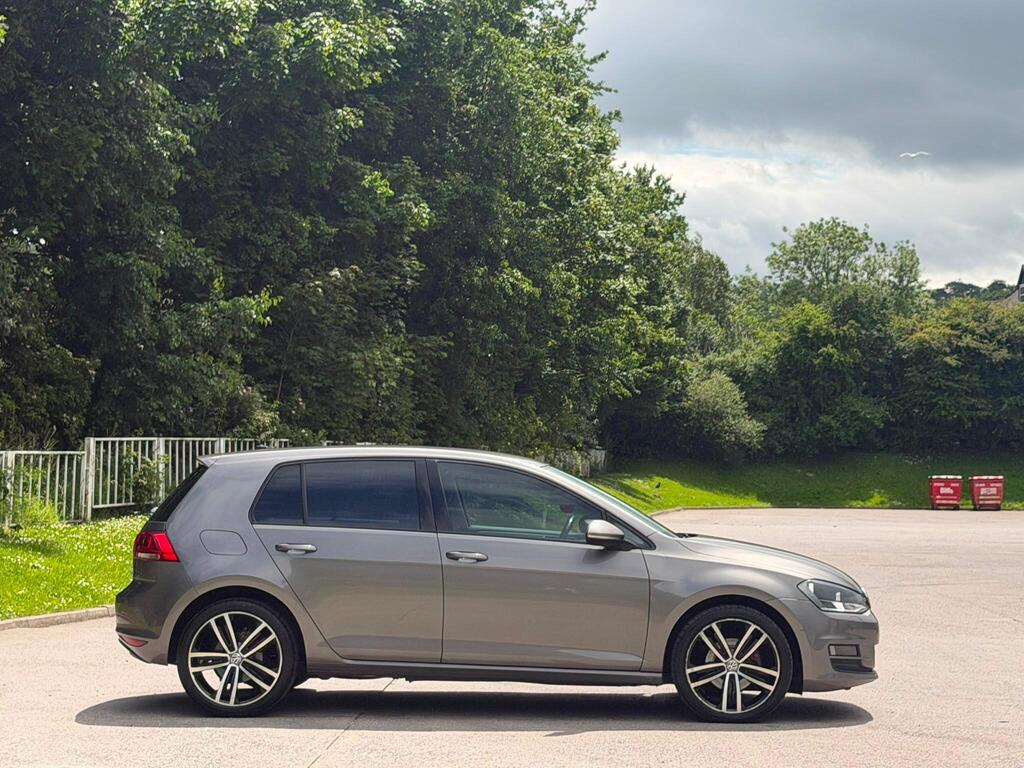 
								Volkswagen Golf 1.6 TDI BlueMotion Tech Match Edition Hatchback 5dr Diesel Manual Euro 6 (s/s) (110 ps) full									