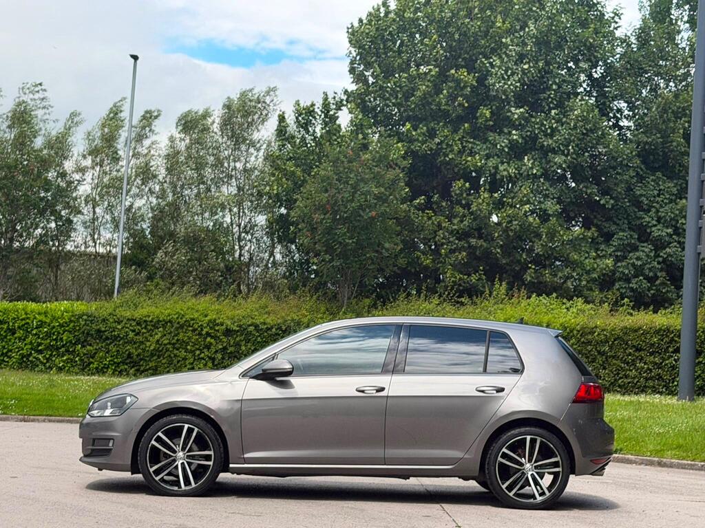 
								Volkswagen Golf 1.6 TDI BlueMotion Tech Match Edition Hatchback 5dr Diesel Manual Euro 6 (s/s) (110 ps) full									