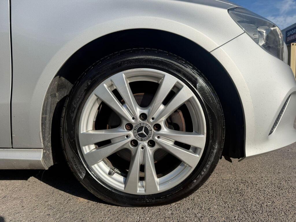 
								Mercedes-Benz A Class 2.1 A200d Sport Hatchback 5dr Diesel 7G-DCT Euro 6 (s/s) (136 ps) full									