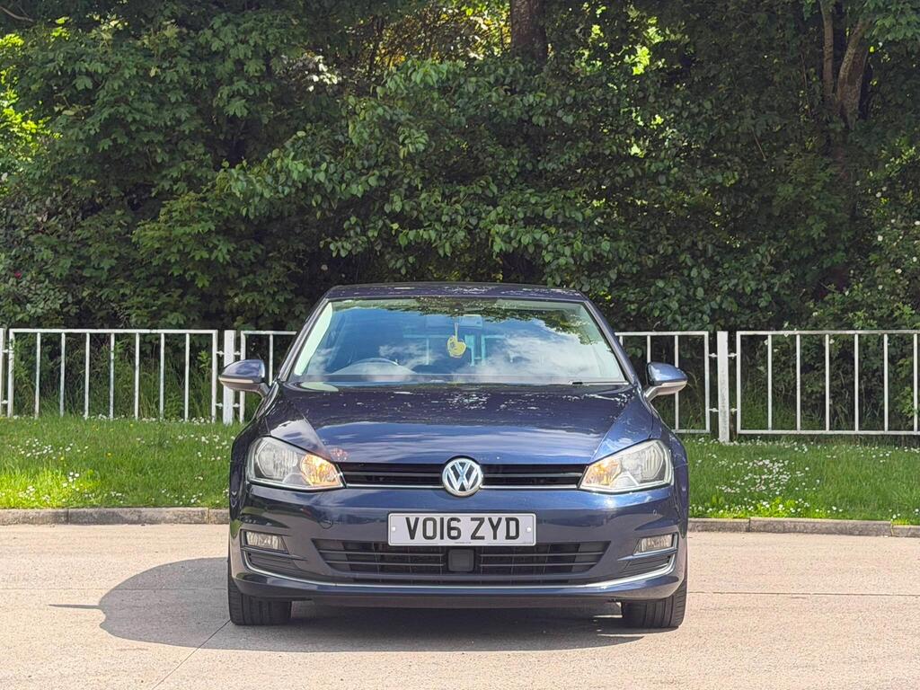 
								Volkswagen Golf 2.0 TDI BlueMotion Tech GT Euro 6 (s/s) 5dr full									