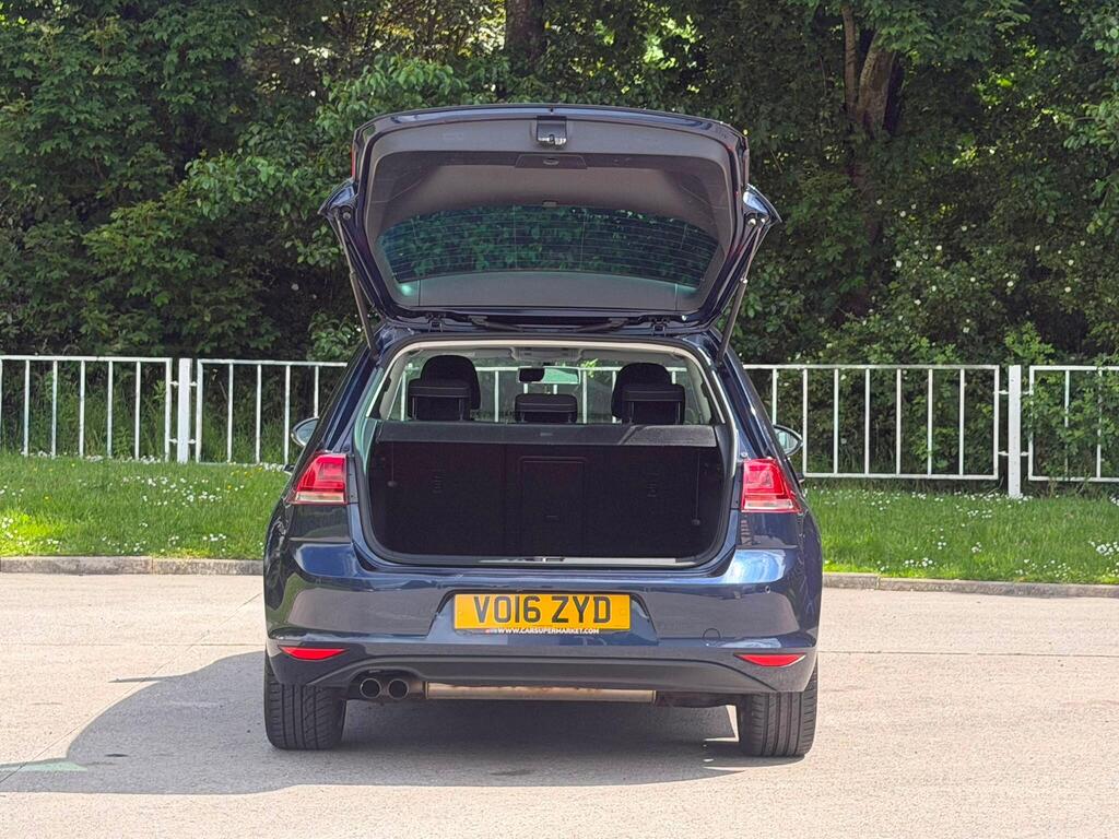 
								Volkswagen Golf 2.0 TDI BlueMotion Tech GT Euro 6 (s/s) 5dr full									