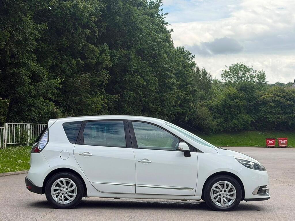 
								Renault Scenic 1.5 dCi Dynamique Nav Euro 6 (s/s) 5dr full									