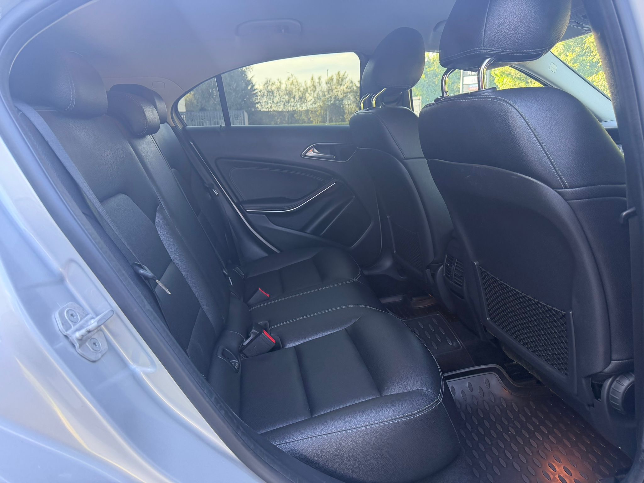 
								Mercedes-Benz A Class 2.1 A200d Sport Hatchback 5dr Diesel 7G-DCT Euro 6 (s/s) (136 ps) full									