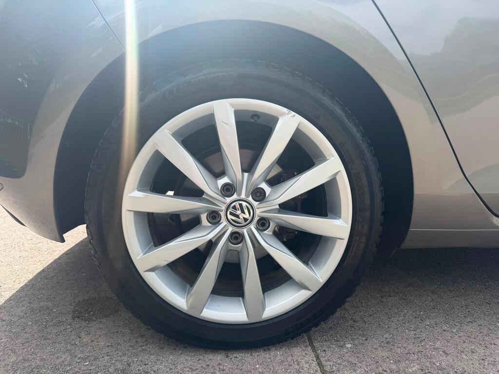 
								Volkswagen Golf 2.0 TDI BlueMotion Tech GT DSG Euro 6 full									