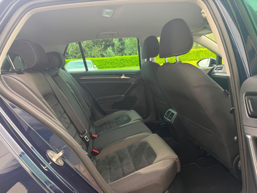 
								Volkswagen Golf 2.0 TDI BlueMotion Tech GT Euro 6 (s/s) 5dr full									