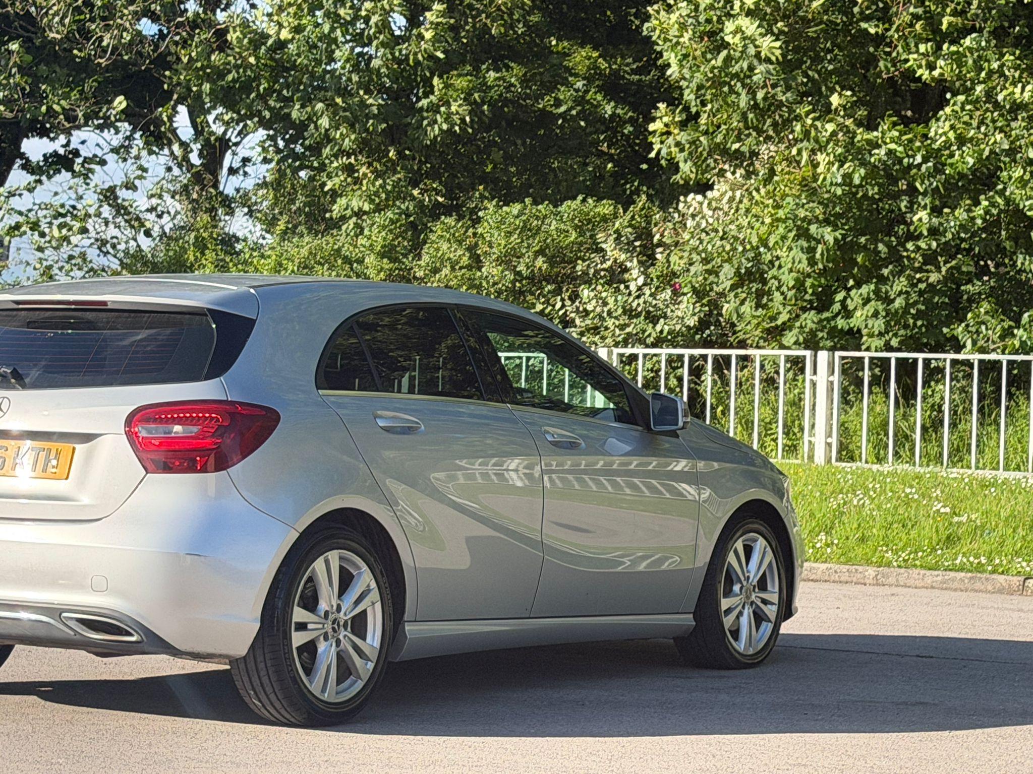 
								Mercedes-Benz A Class 2.1 A200d Sport Hatchback 5dr Diesel 7G-DCT Euro 6 (s/s) (136 ps) full									