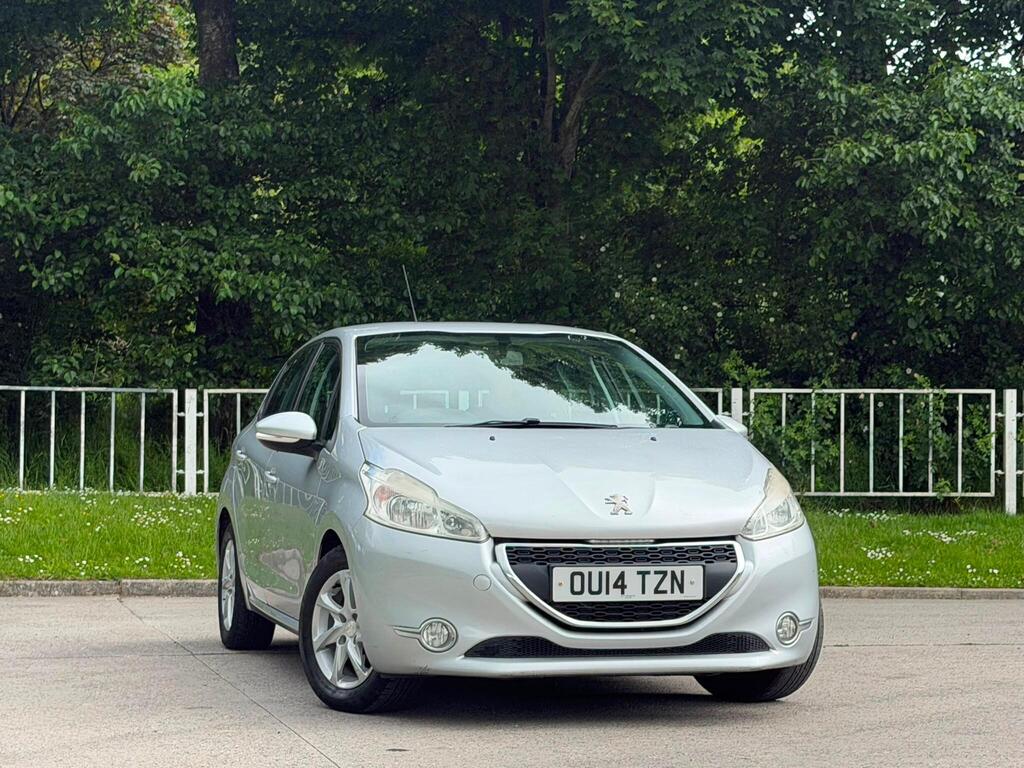 
								Peugeot 208 1.4 HDi Active Hatchback 5dr Diesel Manual Euro 5 (70 ps) full									