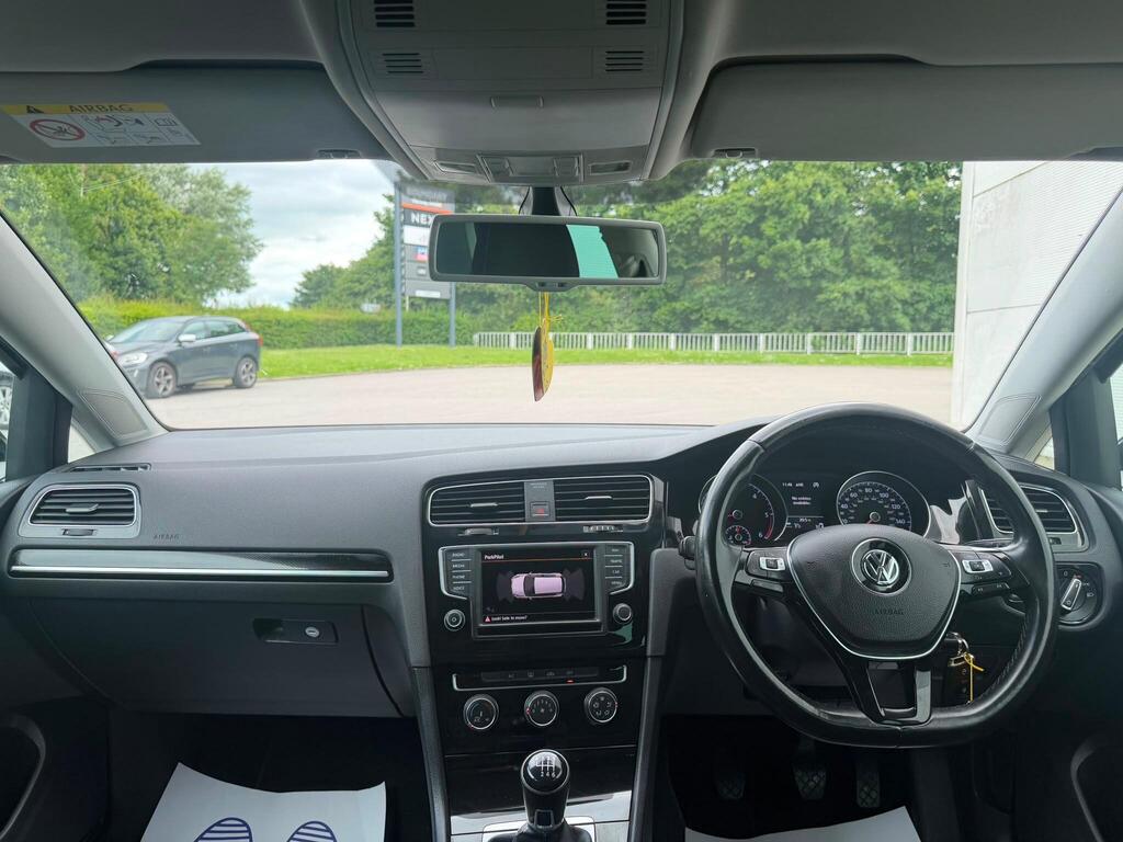 
								Volkswagen Golf 2.0 TDI BlueMotion Tech GT Euro 6 (s/s) 5dr full									