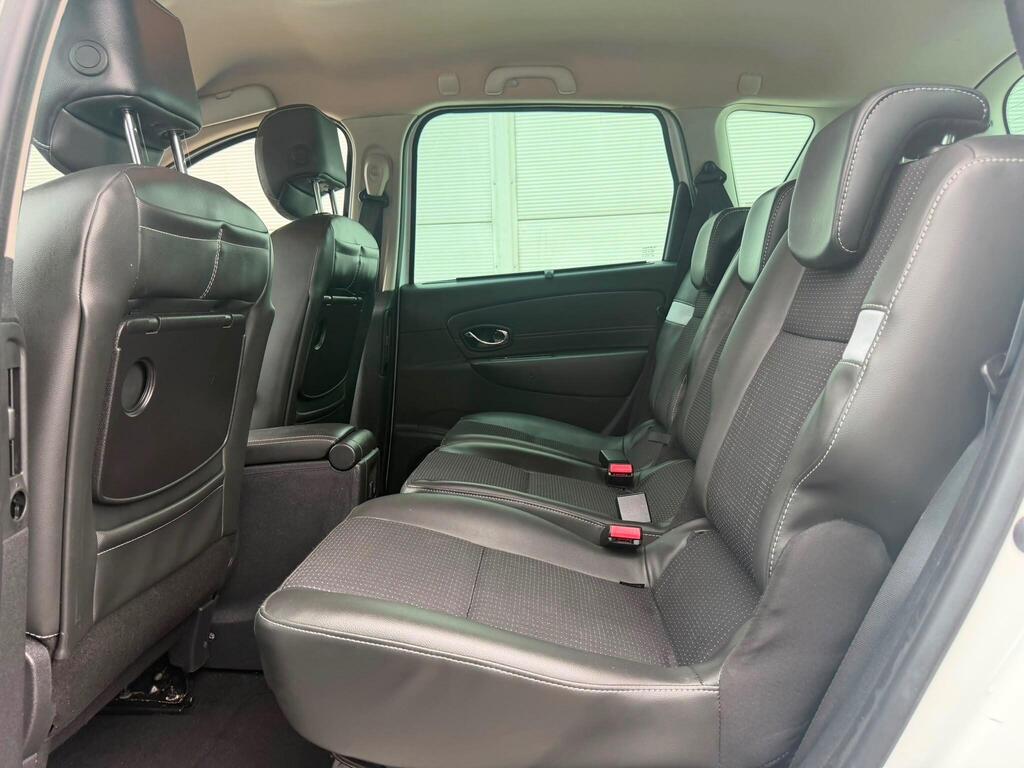 
								Renault Scenic 1.5 dCi Dynamique Nav Euro 6 (s/s) 5dr full									