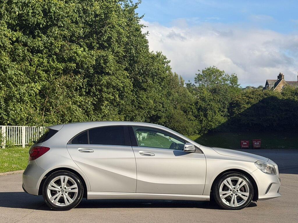 
								Mercedes-Benz A Class 2.1 A200d Sport Hatchback 5dr Diesel 7G-DCT Euro 6 (s/s) (136 ps) full									