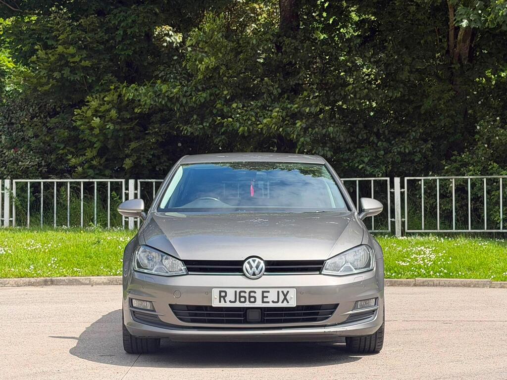 
								Volkswagen Golf 1.6 TDI BlueMotion Tech Match Edition Hatchback 5dr Diesel Manual Euro 6 (s/s) (110 ps) full									