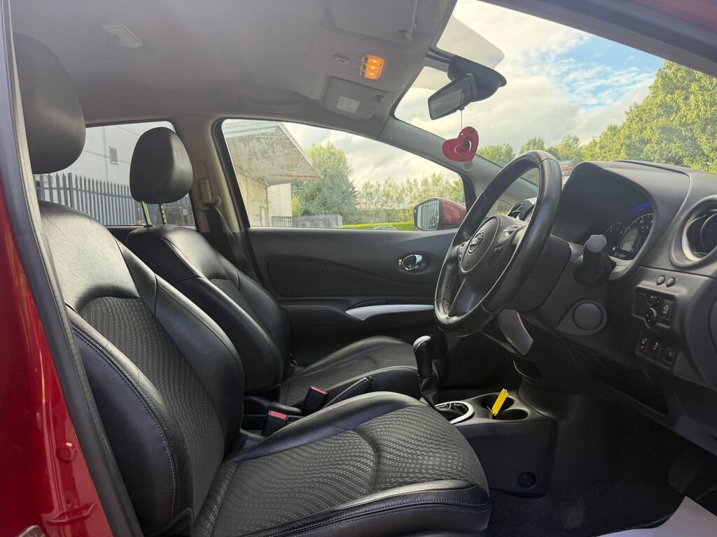 
								Nissan Note 1.5 dCi Tekna Hatchback 5dr Diesel Manual Euro 5 (s/s) (90 ps) full									
