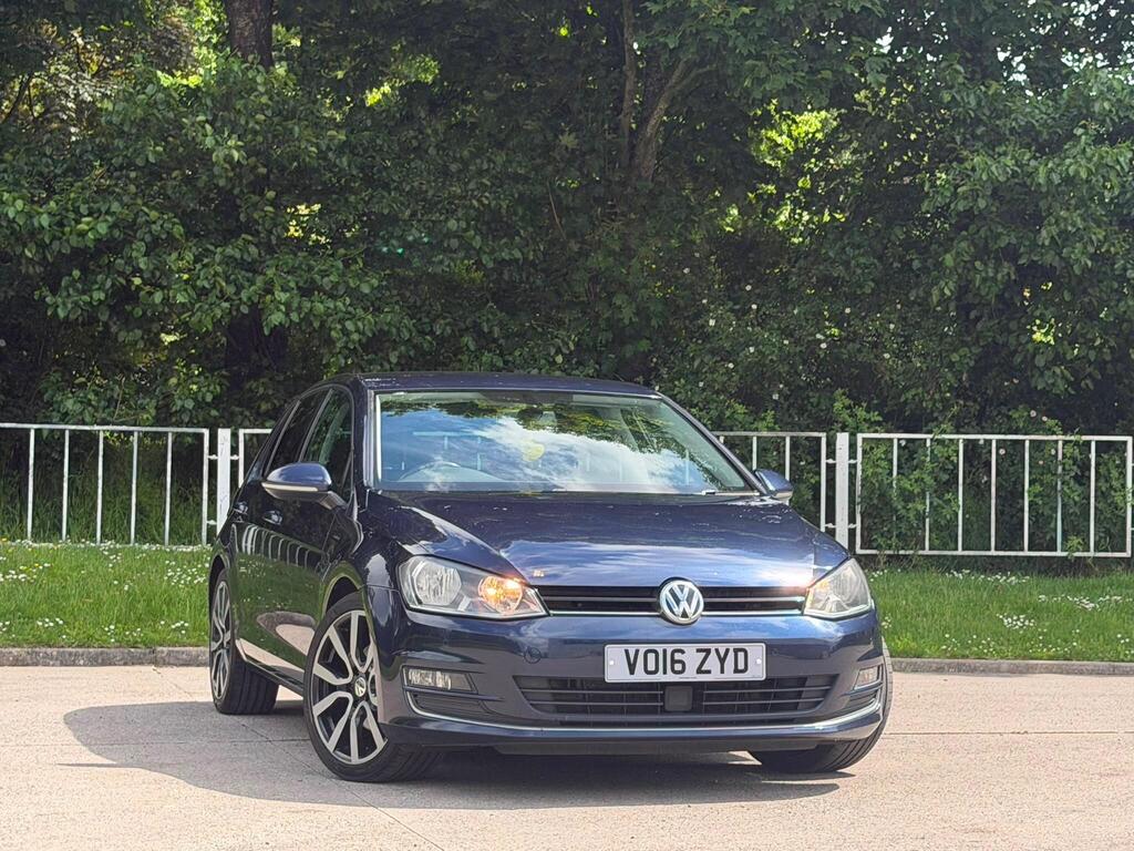 
								Volkswagen Golf 2.0 TDI BlueMotion Tech GT Euro 6 (s/s) 5dr full									