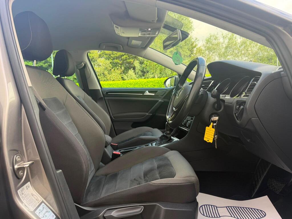 
								Volkswagen Golf 2.0 TDI BlueMotion Tech GT DSG Euro 6 full									