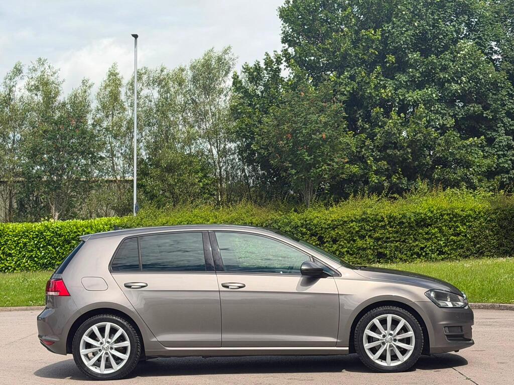 
								Volkswagen Golf 2.0 TDI BlueMotion Tech GT DSG Euro 6 full									