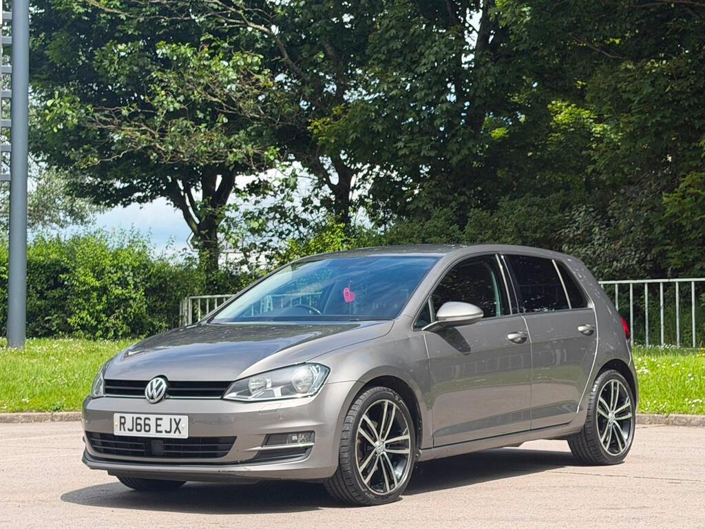 
								Volkswagen Golf 1.6 TDI BlueMotion Tech Match Edition Hatchback 5dr Diesel Manual Euro 6 (s/s) (110 ps) full									