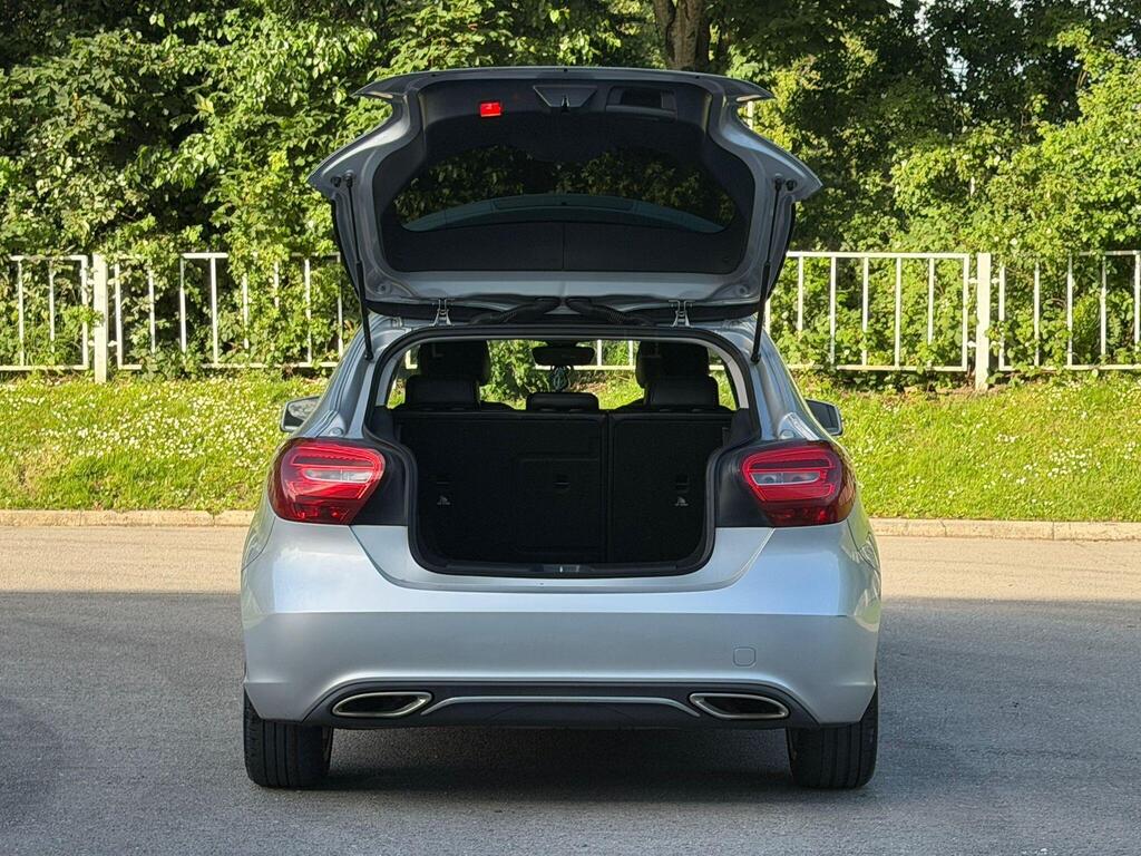 
								Mercedes-Benz A Class 2.1 A200d Sport Hatchback 5dr Diesel 7G-DCT Euro 6 (s/s) (136 ps) full									