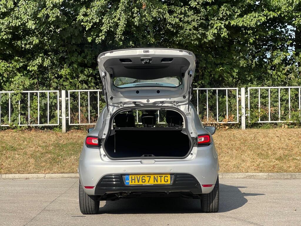 
								Renault Clio 1.5 dCi Dynamique S Nav Euro 6 (s/s) 5dr full									