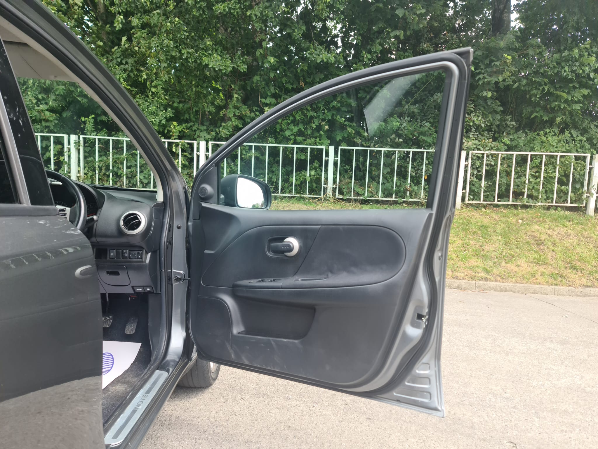 
								Nissan Note 1.4 16V n-tec Euro 5 5dr full									