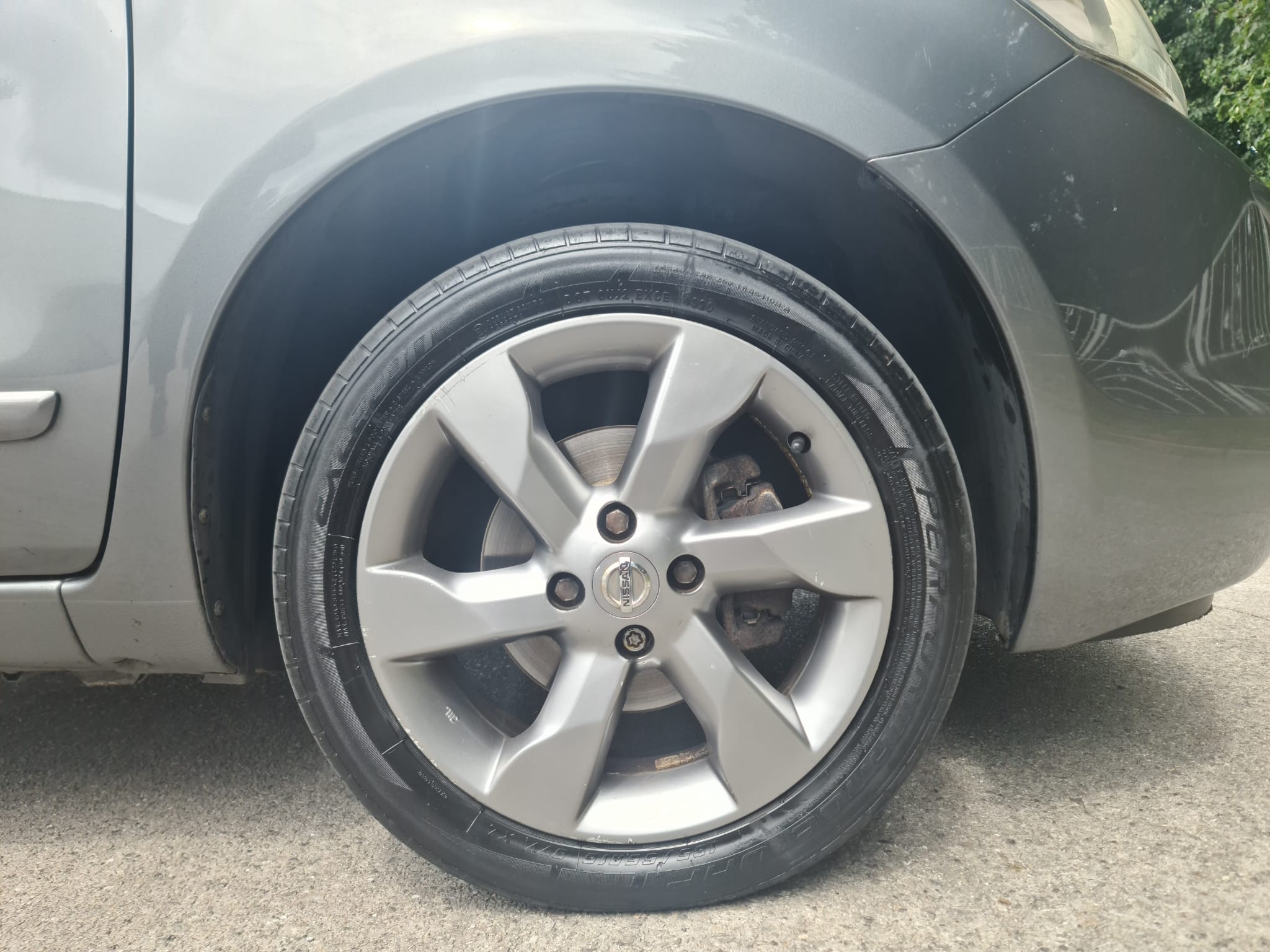 
								Nissan Note 1.4 16V n-tec Euro 5 5dr full									