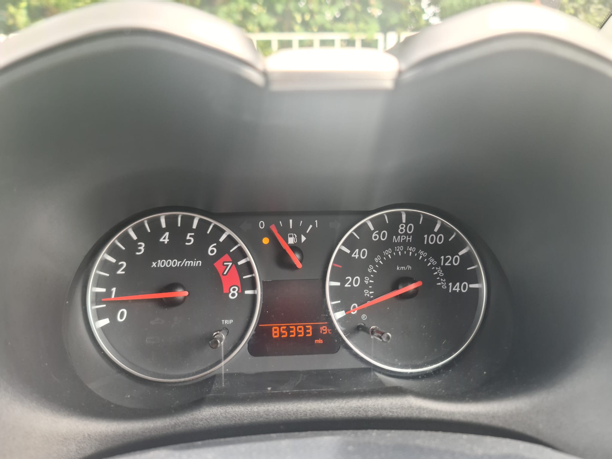 
								Nissan Note 1.4 16V n-tec Euro 5 5dr full									