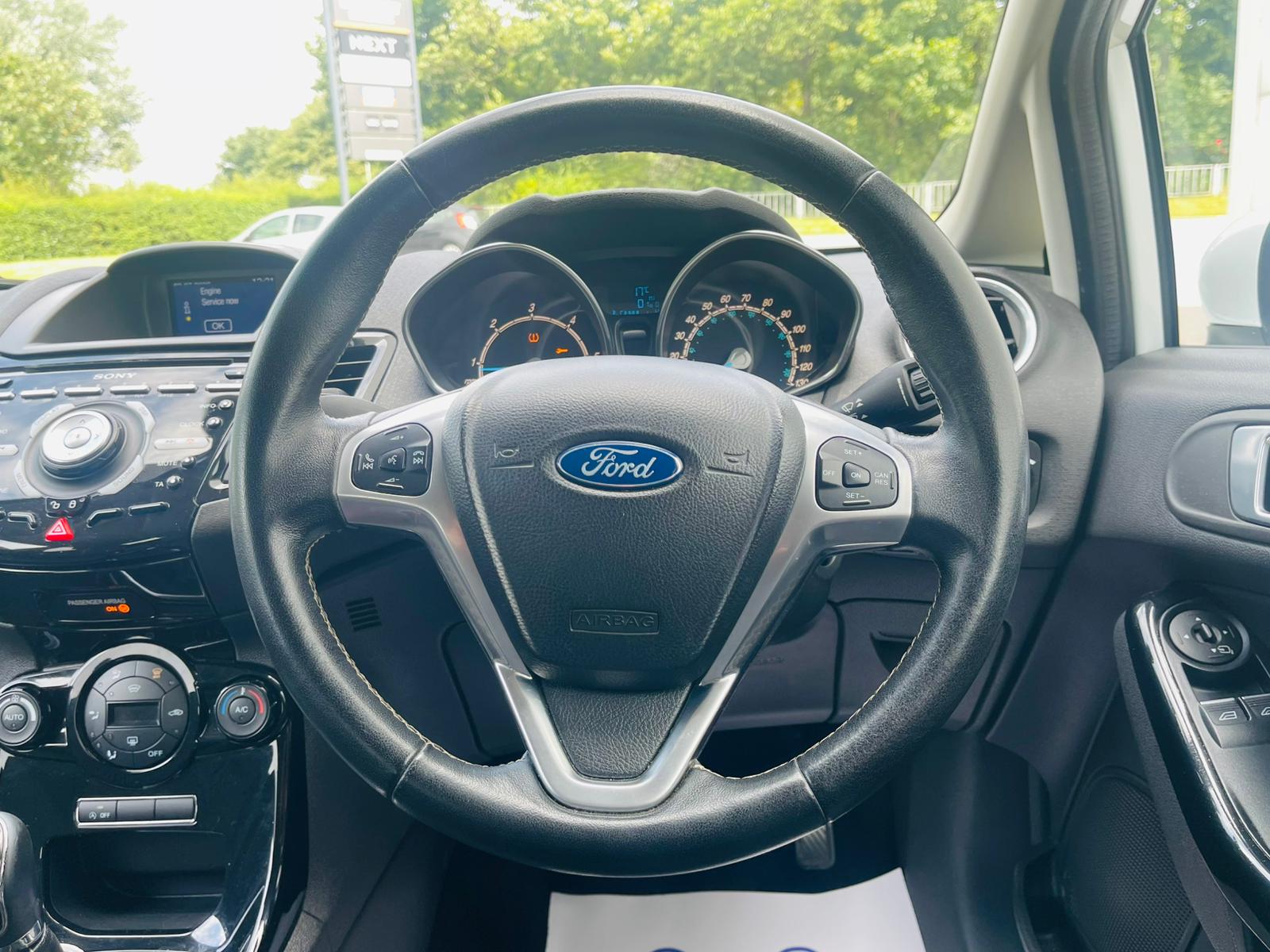 
								Ford Fiesta 1.5 TDCi ECOnetic Titanium Euro 6 (s/s) 5dr full									