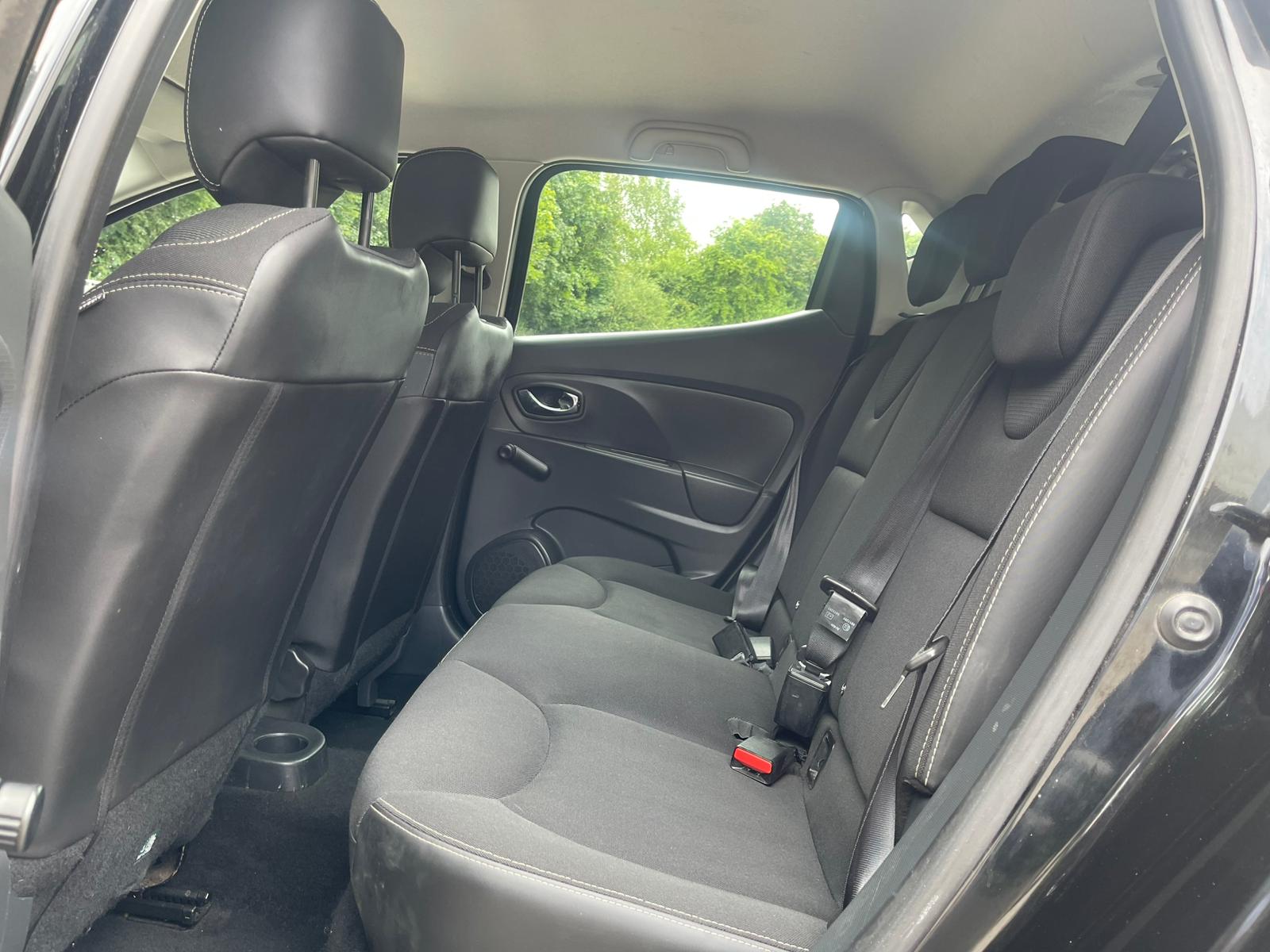 
								Renault Clio 1.2 16V Dynamique MediaNav Euro 5 5dr full									