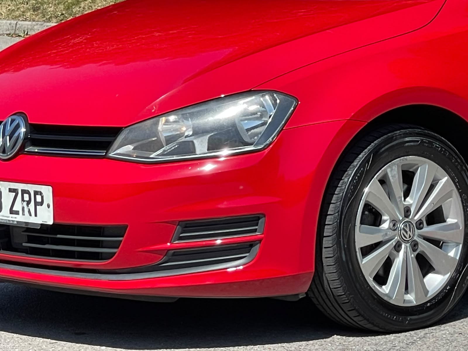 
								Volkswagen Golf 2.0 TDI BlueMotion Tech SE Euro 5 (s/s) 5dr full									