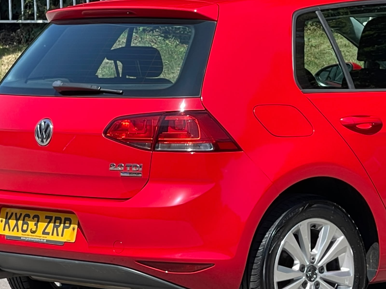 
								Volkswagen Golf 2.0 TDI BlueMotion Tech SE Euro 5 (s/s) 5dr full									