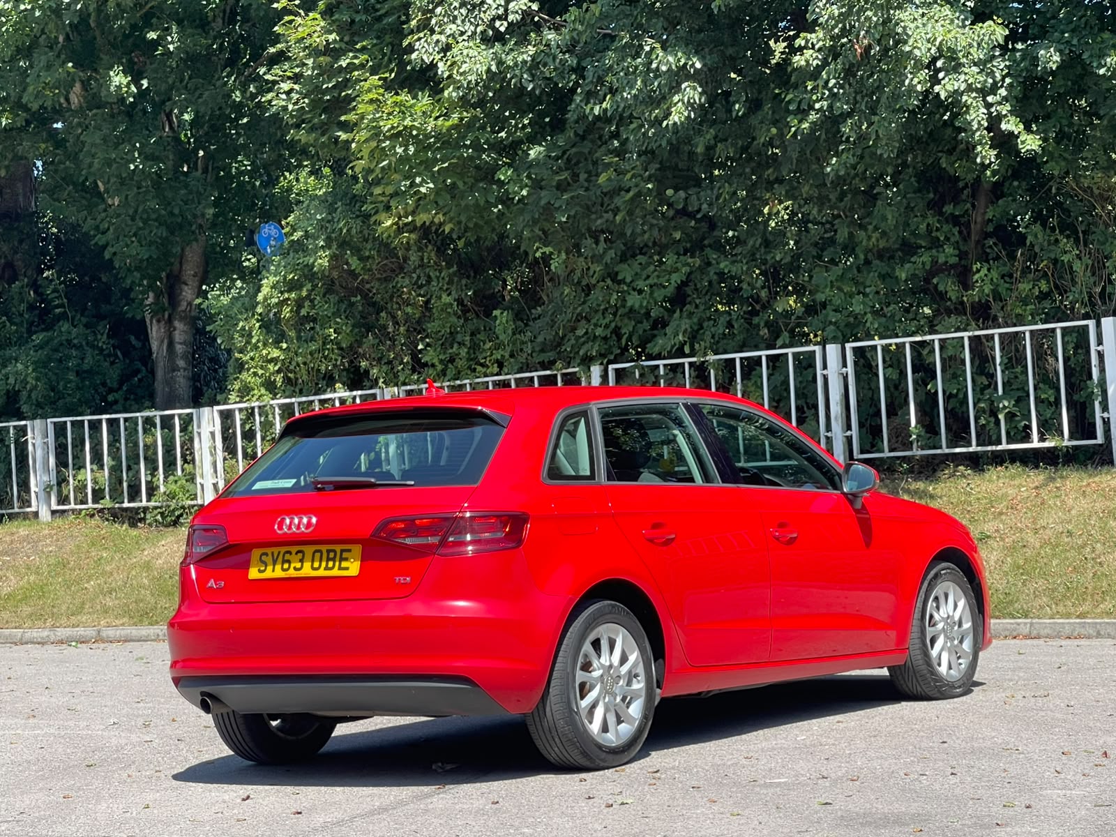 
								Audi A3 1.6 TDI SE Sportback Euro 5 (s/s) 5dr full									