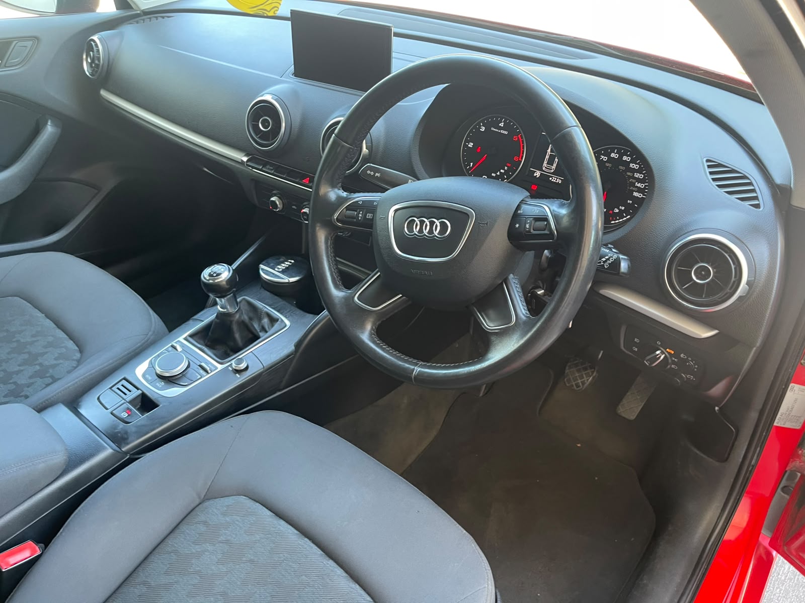 
								Audi A3 1.6 TDI SE Sportback Euro 5 (s/s) 5dr full									