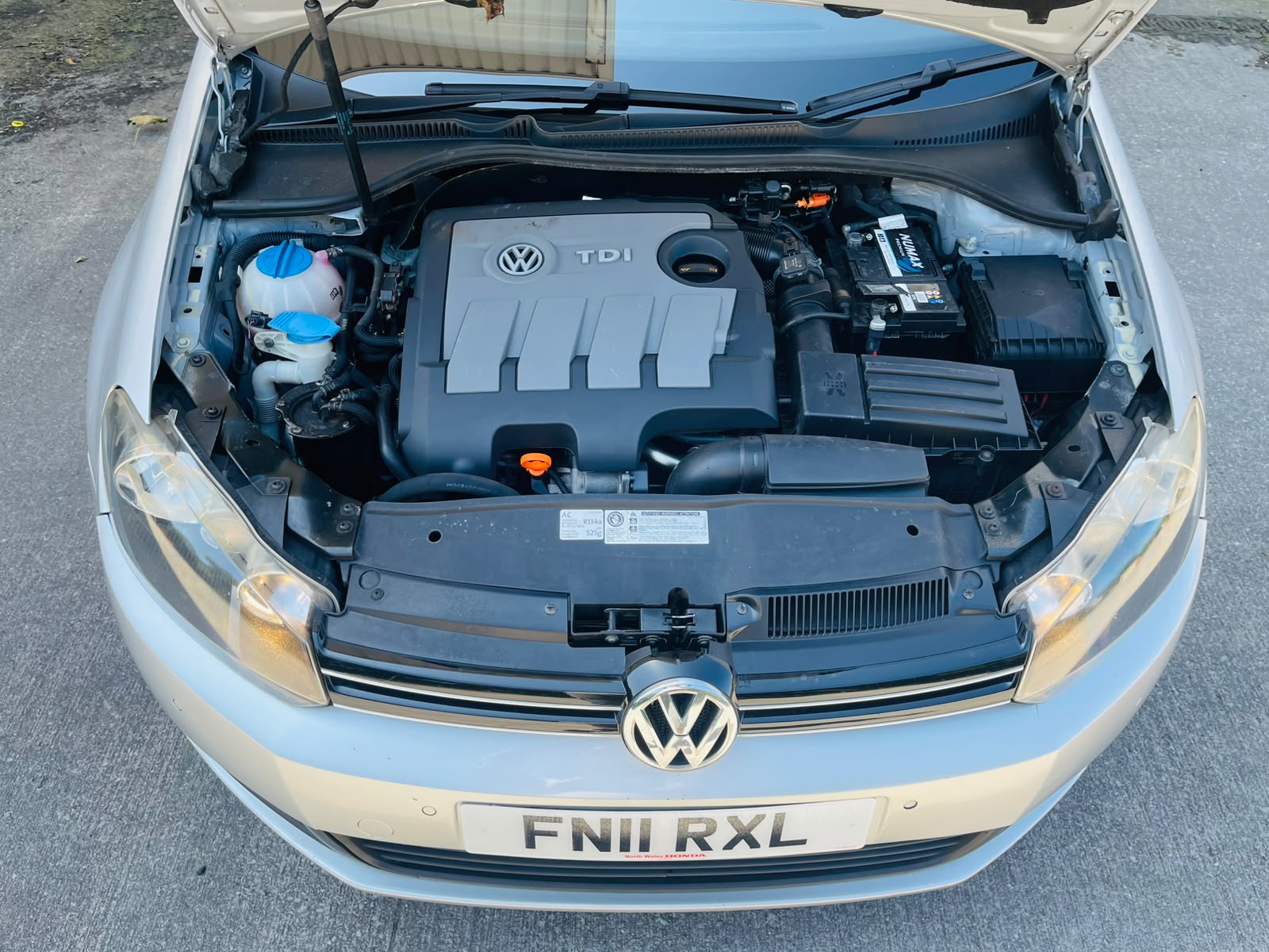 
								Volkswagen Golf 1.6 TDI Match DSG Euro 5 5dr full									