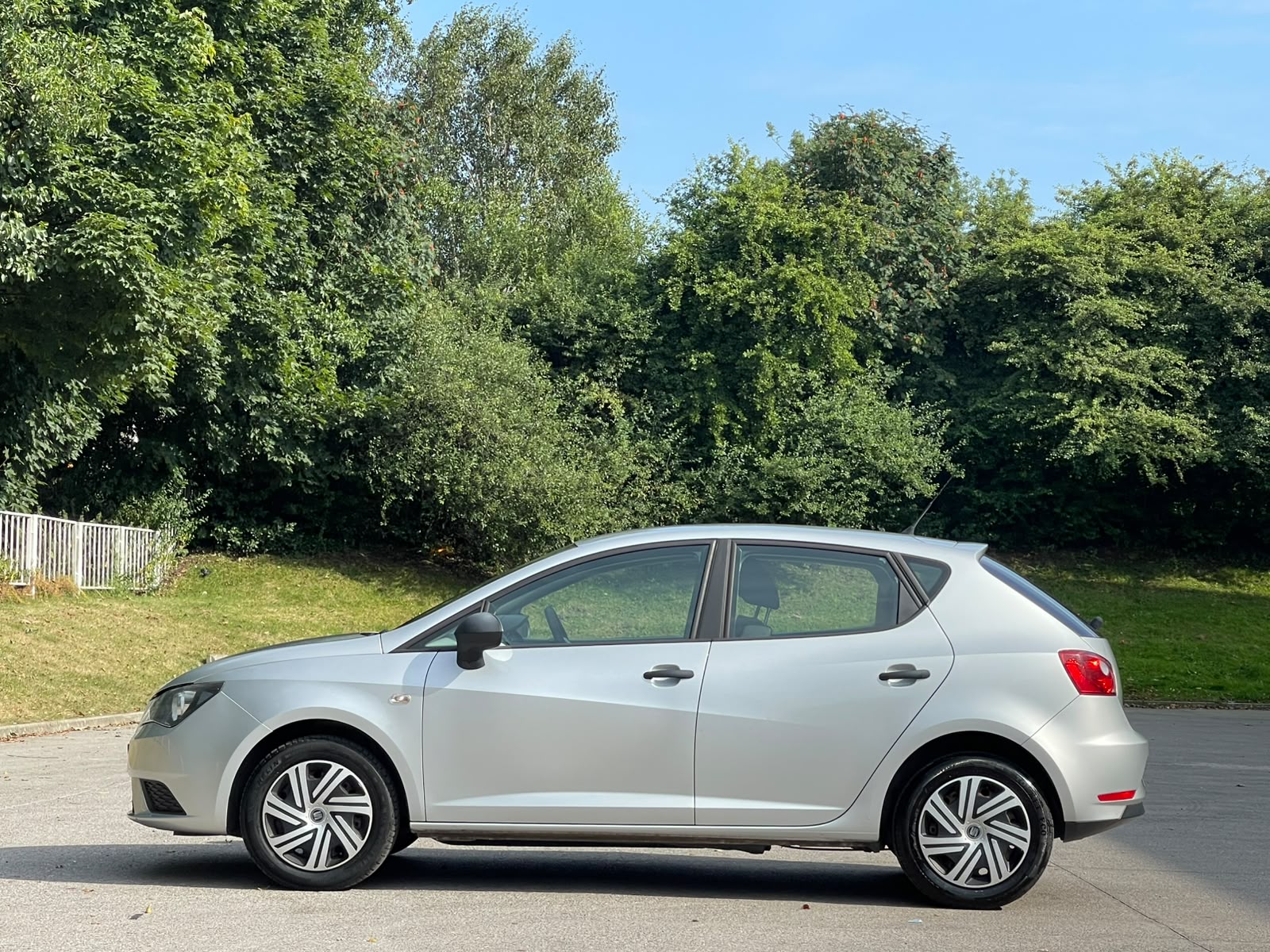 
								SEAT Ibiza 1.2 S Euro 5 5dr AC full									