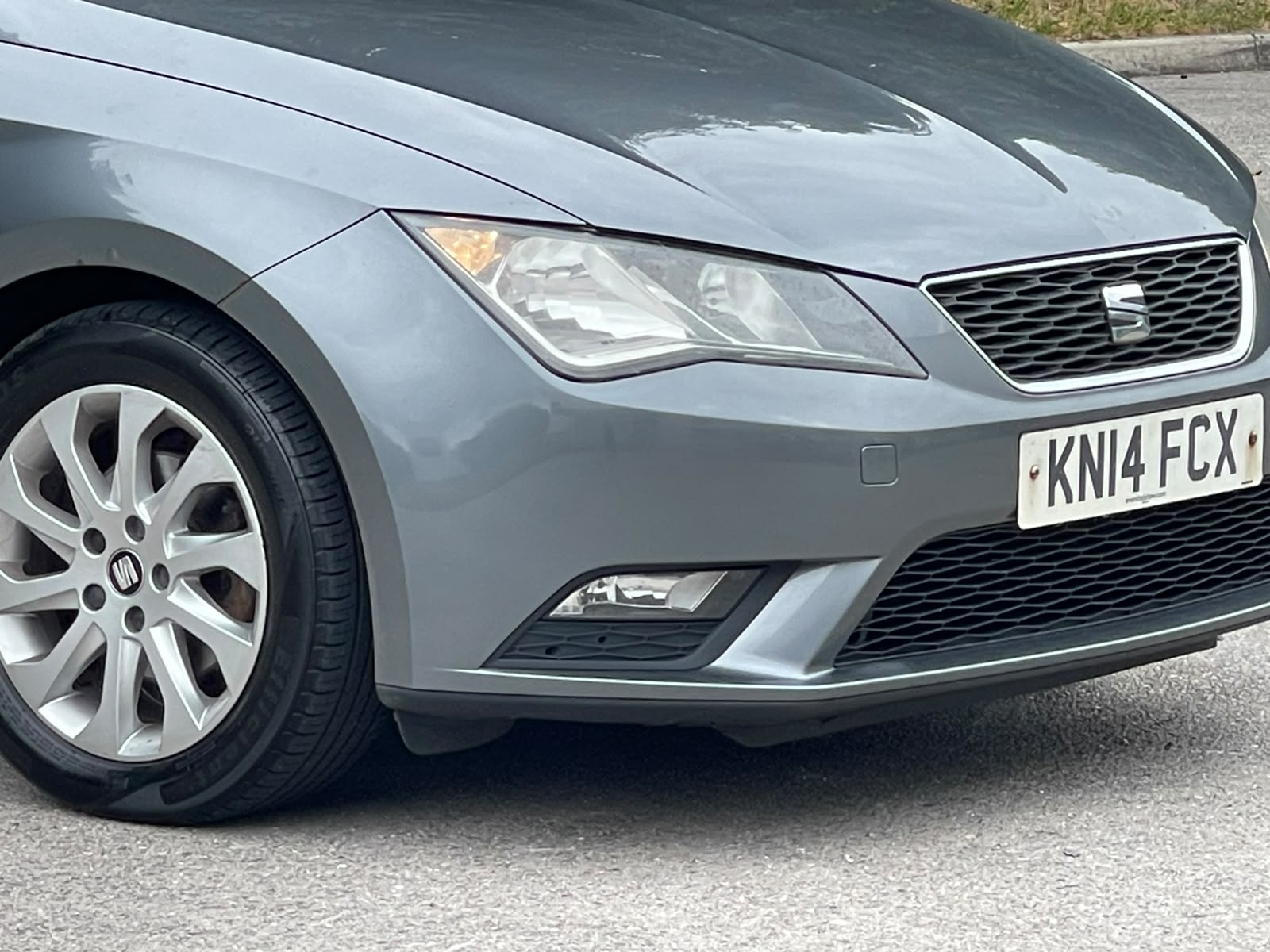 
								SEAT Leon 1.6 TDI Ecomotive CR SE Euro 5 (s/s) 5dr full									