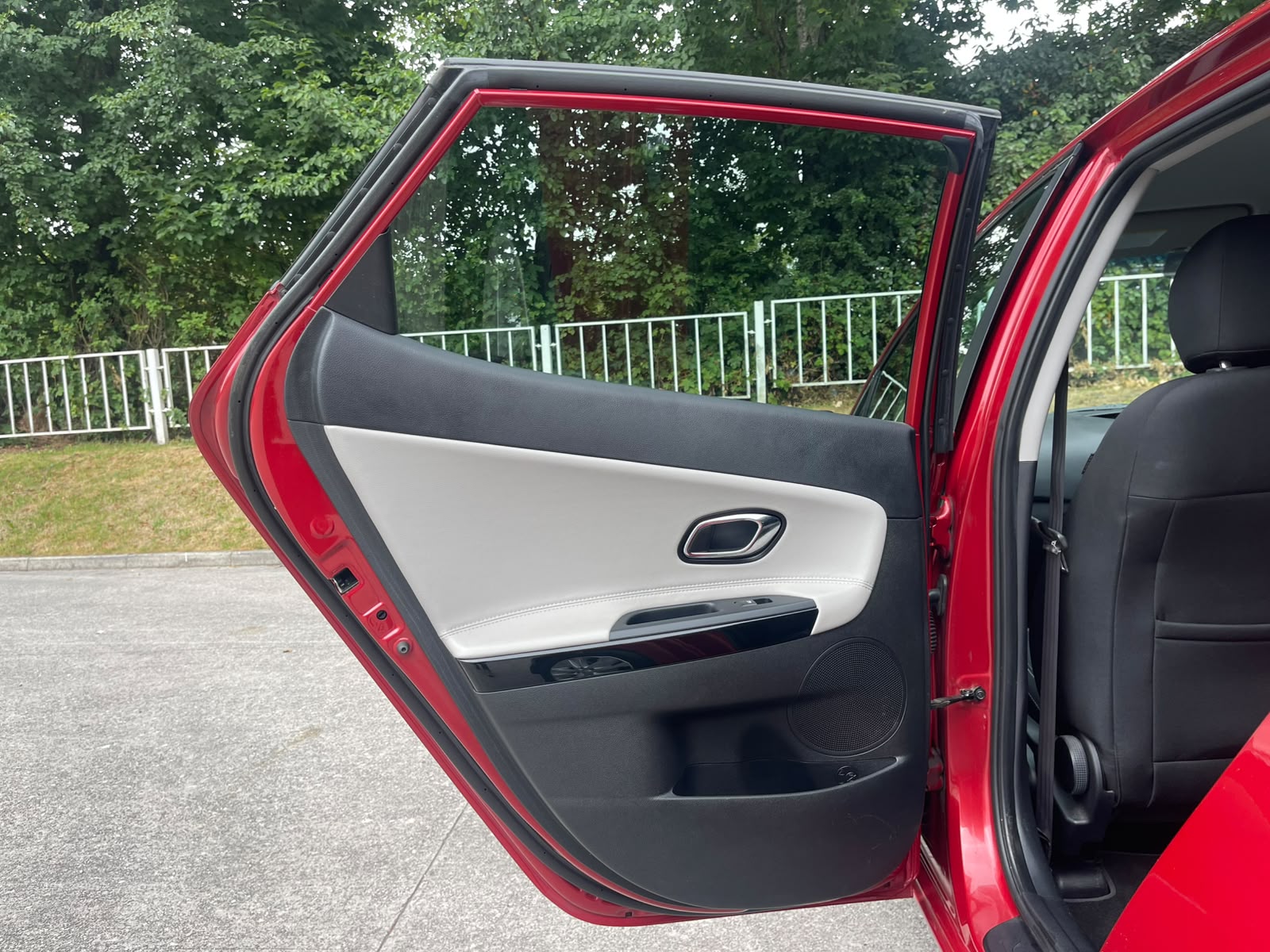 
								Kia Ceed 1.6 CRDi EcoDynamics 3 Euro 5 (s/s) 5dr full									