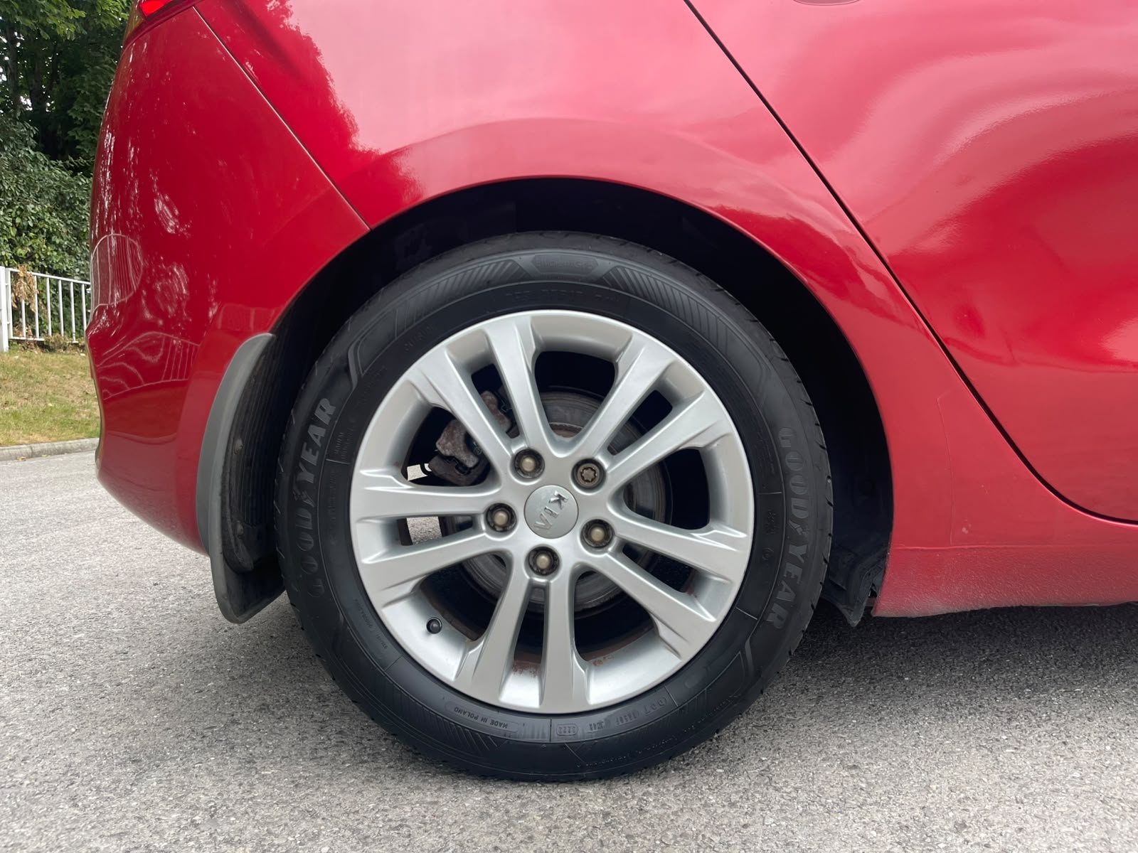 
								Kia Ceed 1.6 CRDi EcoDynamics 3 Euro 5 (s/s) 5dr full									