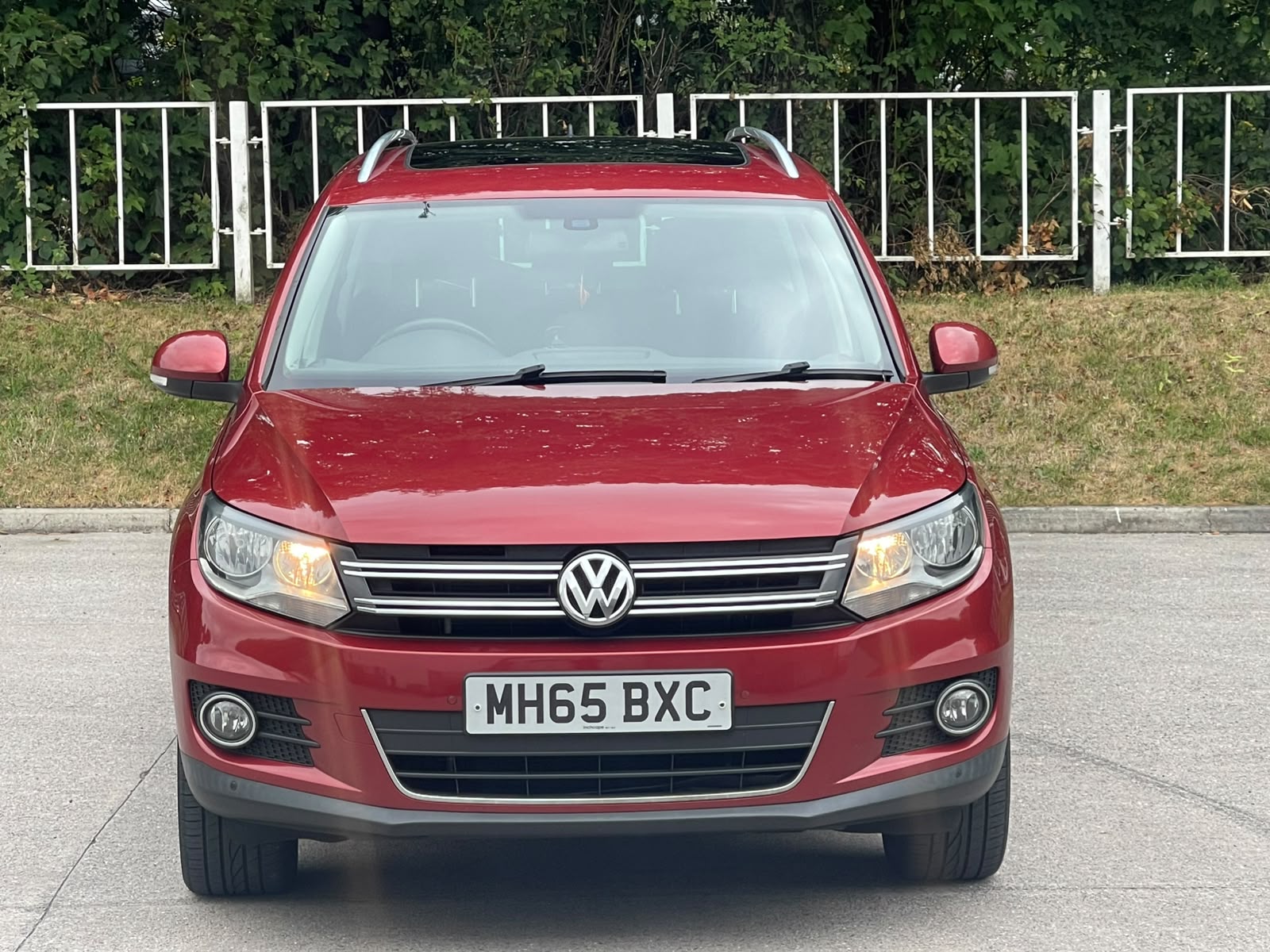 
								Volkswagen Tiguan 2.0 TDI BlueMotion Tech Match Edition DSG 4WD Euro 6 (s/s) 5dr full									