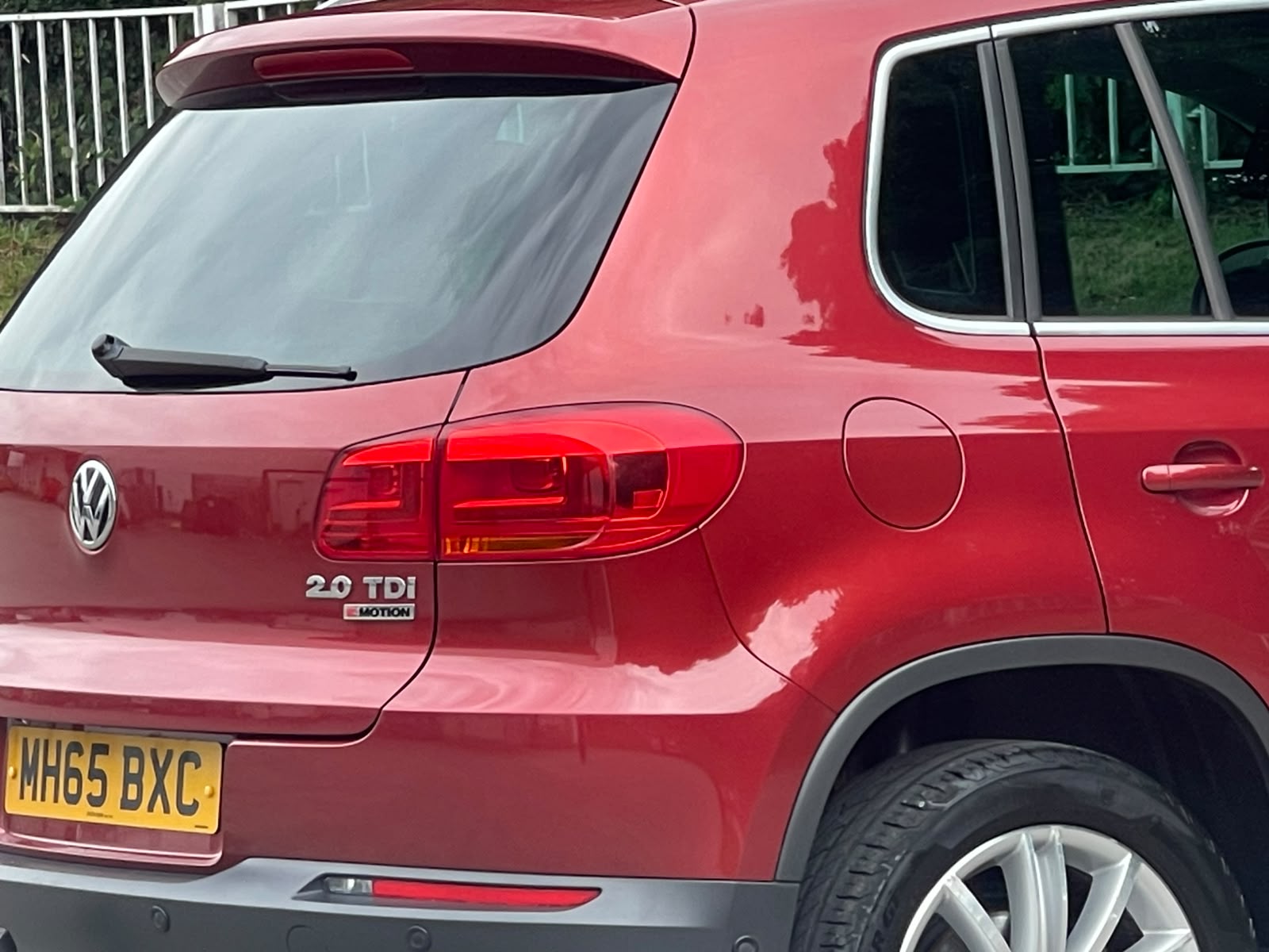 
								Volkswagen Tiguan 2.0 TDI BlueMotion Tech Match Edition DSG 4WD Euro 6 (s/s) 5dr full									