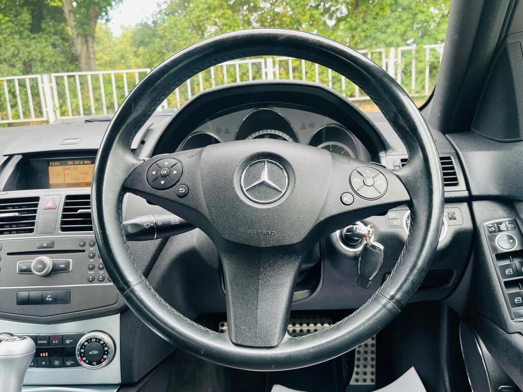 
								Mercedes-Benz C Class 2.1 C220 CDI BlueEfficiency Sport Auto Euro 5 4dr full									