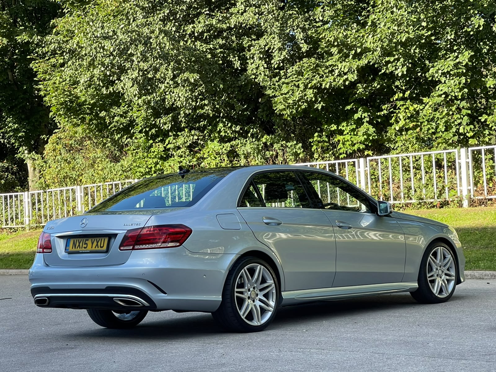 Mercedes-Benz E Class 3.0 E350 V6 BlueTEC AMG Line G-Tronic+ Euro 6 (s/s) 4dr