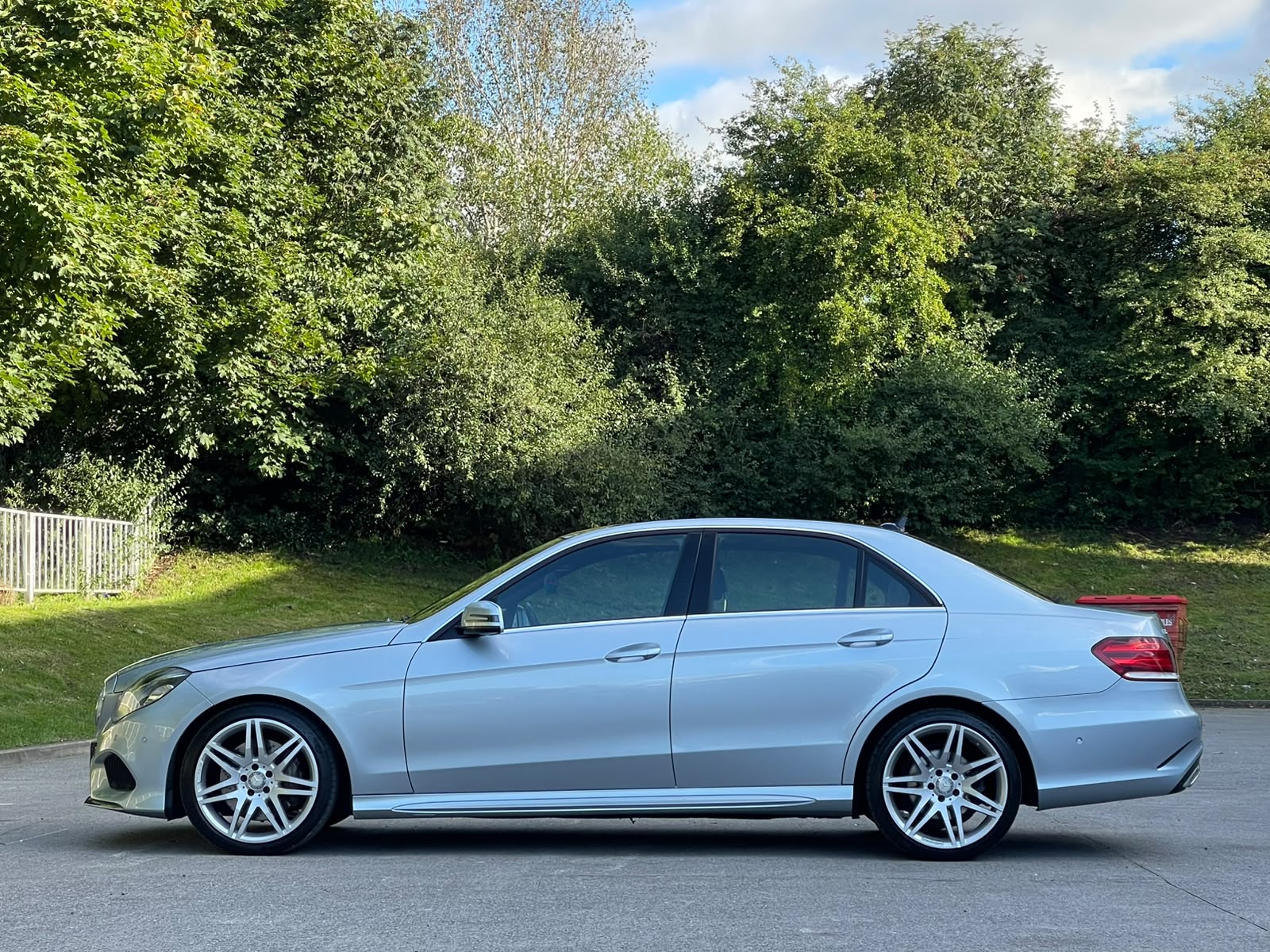 Mercedes-Benz E Class 3.0 E350 V6 BlueTEC AMG Line G-Tronic+ Euro 6 (s/s) 4dr
