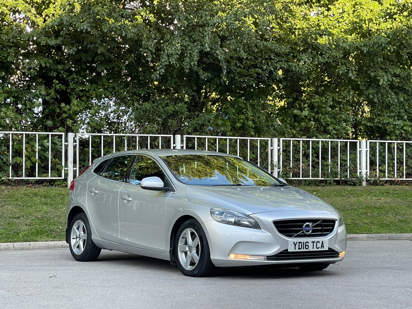 Volvo V40 2.0 D2 SE Euro 6 (s/s) 5dr