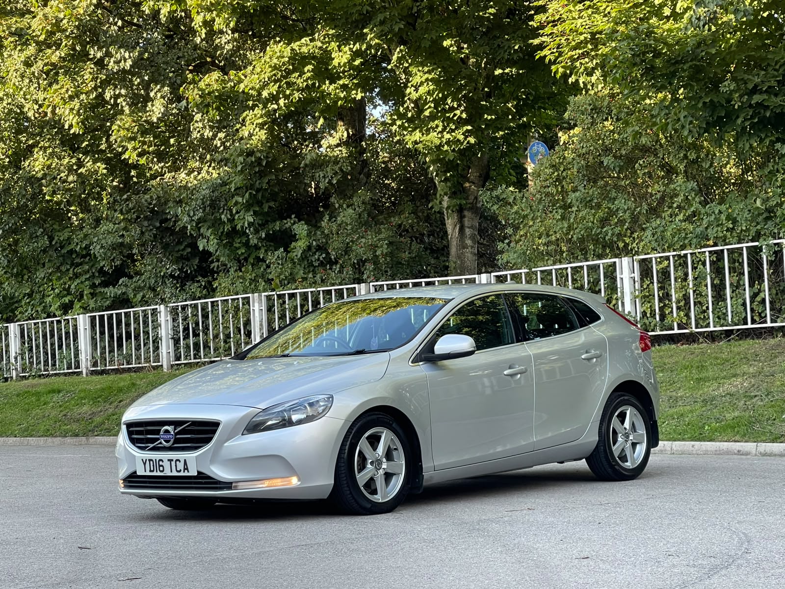 Volvo V40 2.0 D2 SE Euro 6 (s/s) 5dr