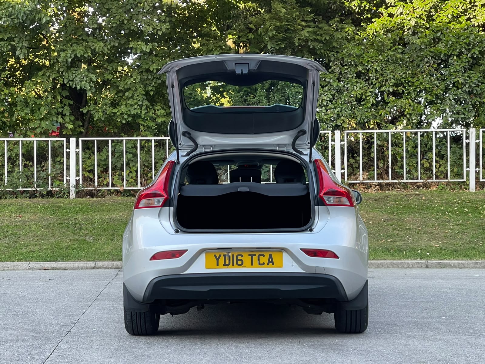 Volvo V40 2.0 D2 SE Euro 6 (s/s) 5dr