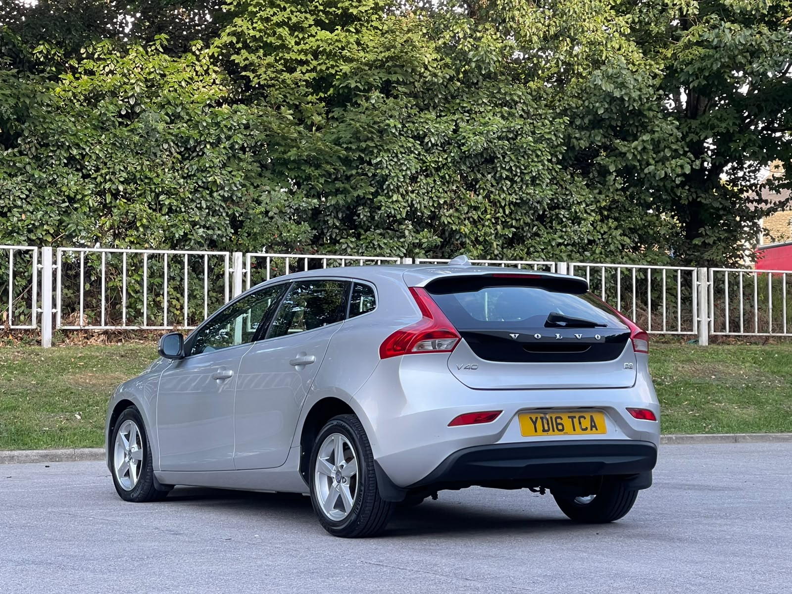 Volvo V40 2.0 D2 SE Euro 6 (s/s) 5dr