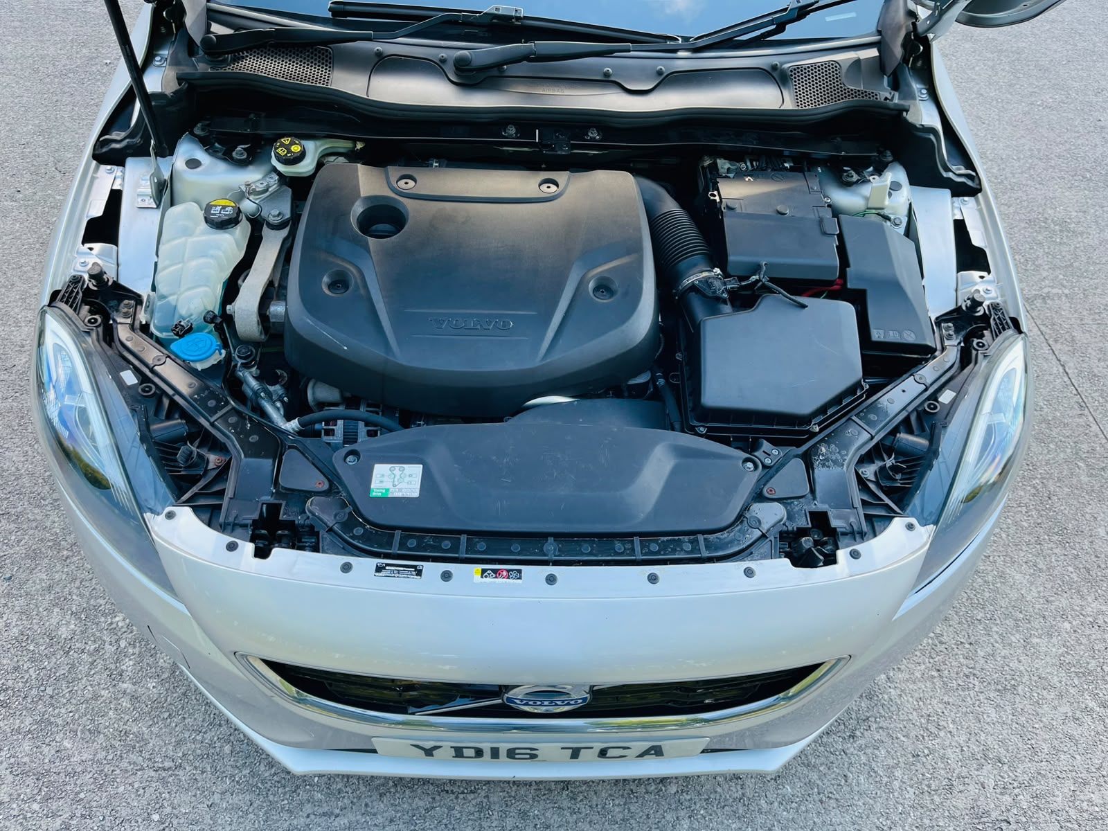 Volvo V40 2.0 D2 SE Euro 6 (s/s) 5dr