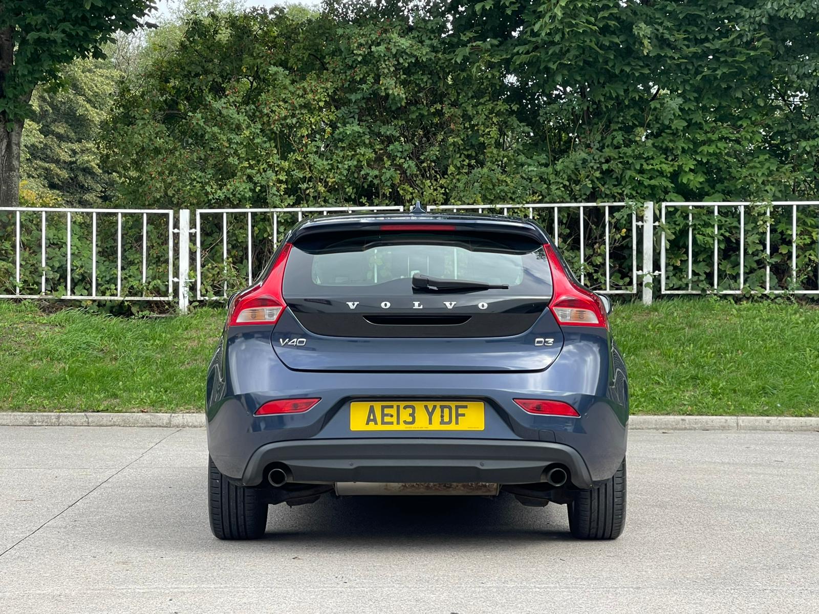 Volvo V40 2.0 D3 SE Lux Nav Euro 5 (s/s) 5dr