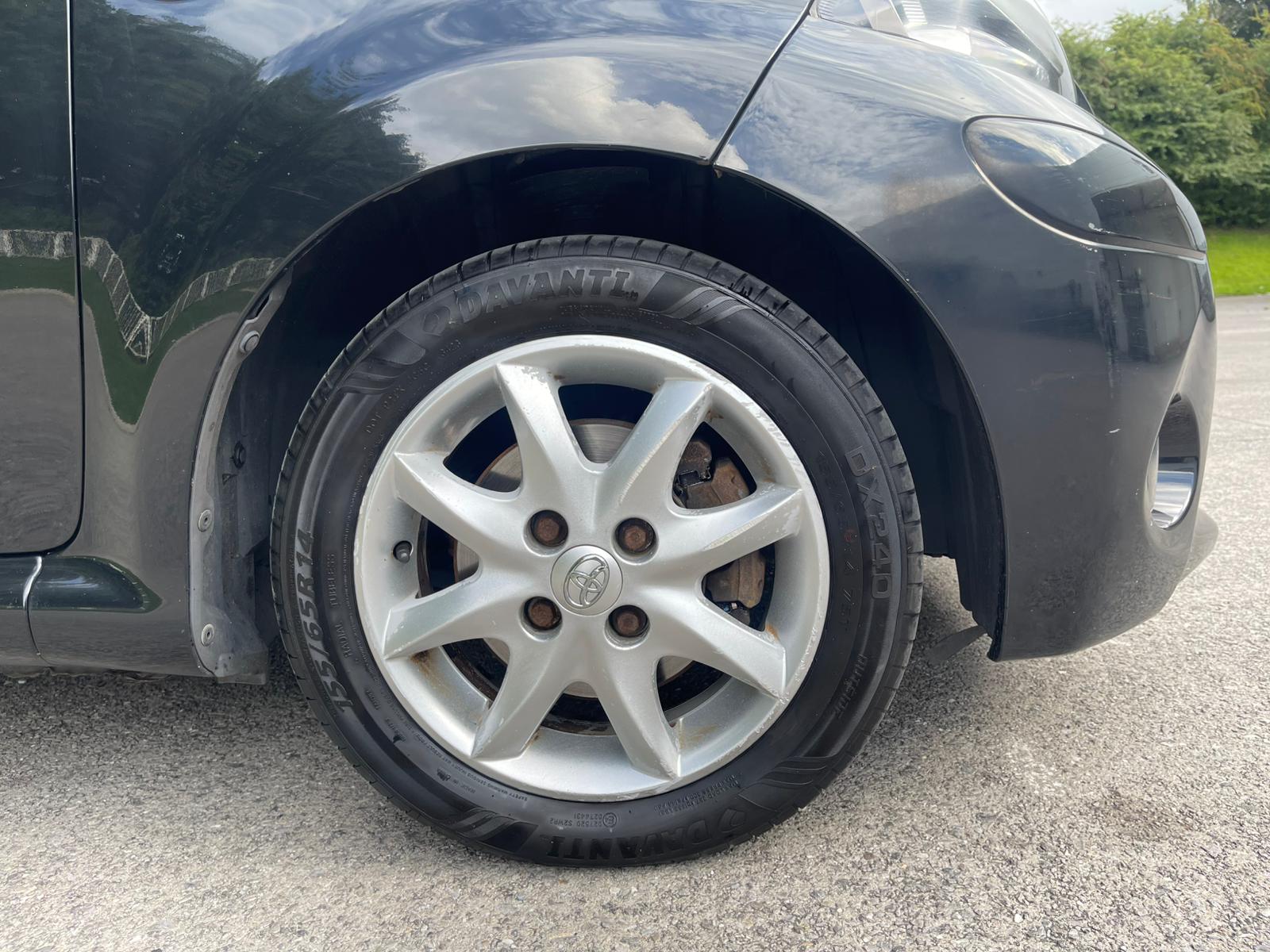 Toyota AYGO 1.0 VVT-i Mode Euro 5 5dr