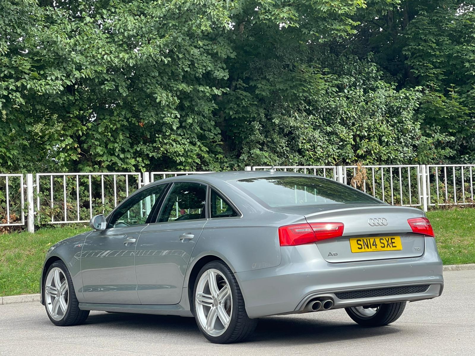 Audi A6 Saloon 2.0 TDI S line Euro 5 (s/s) 4dr
